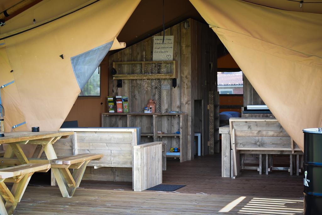 ホテル Glamping Aan De Vleterbeke Vleteren エクステリア 写真