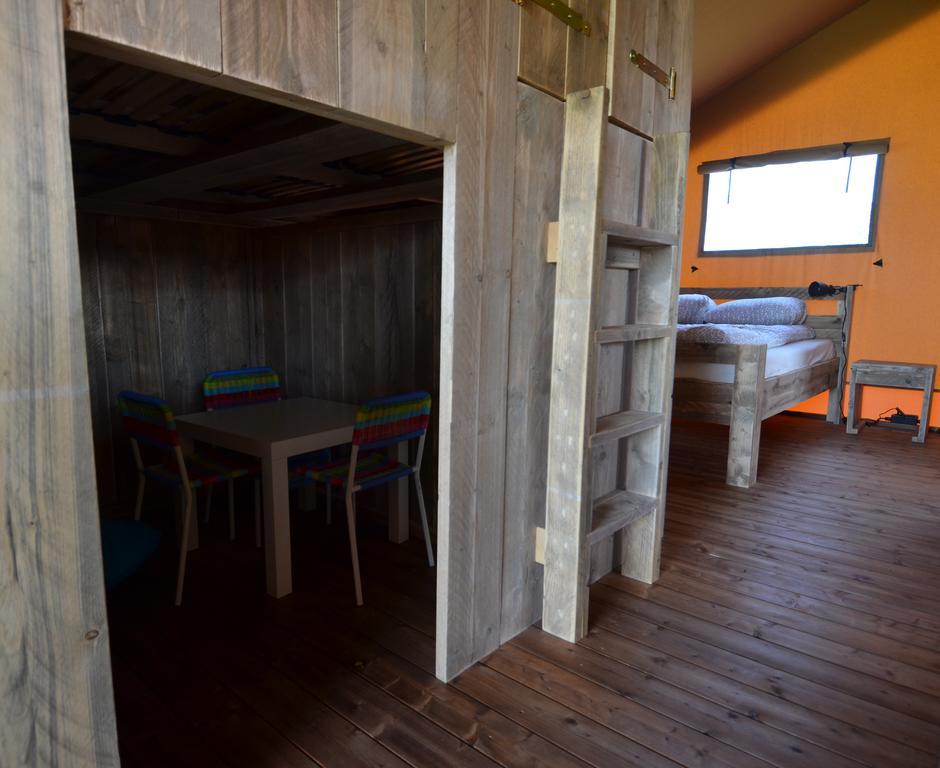 ホテル Glamping Aan De Vleterbeke Vleteren エクステリア 写真