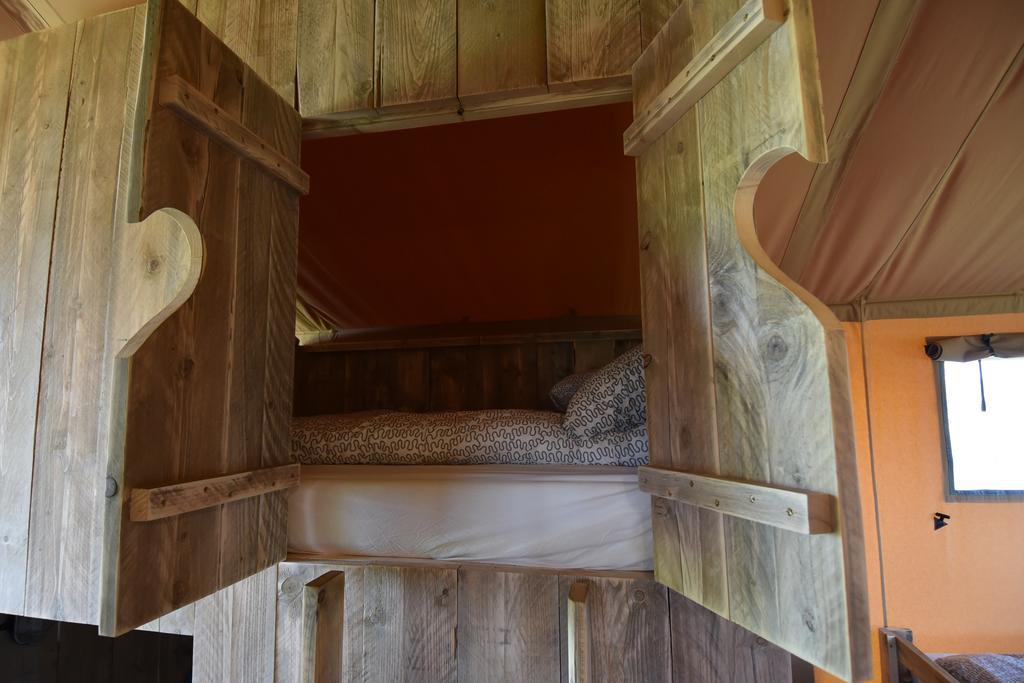 ホテル Glamping Aan De Vleterbeke Vleteren エクステリア 写真